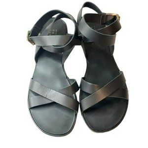 New - Barneys New York Made in Italy size 37 women's 6.5 Sandals